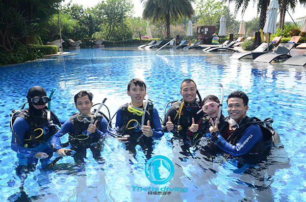 12/12正式上線！PADI 最新課程【休閑潛水員Resort Diver】 丨 一天拿證，潛遍全球